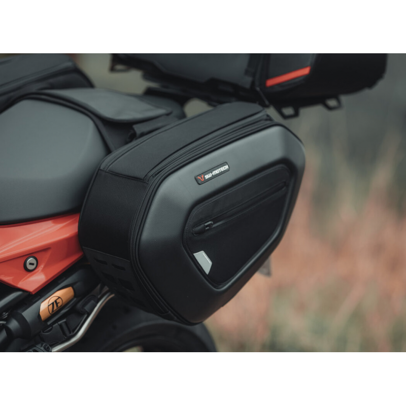 BC.HTA.01.740.31700 : SW-Motech Pro Blaze Side Panniers NC700 NC750 BC.HTA.01.740.31700 : SW-Motech Pro Blaze Side Panniers NC700 NC750