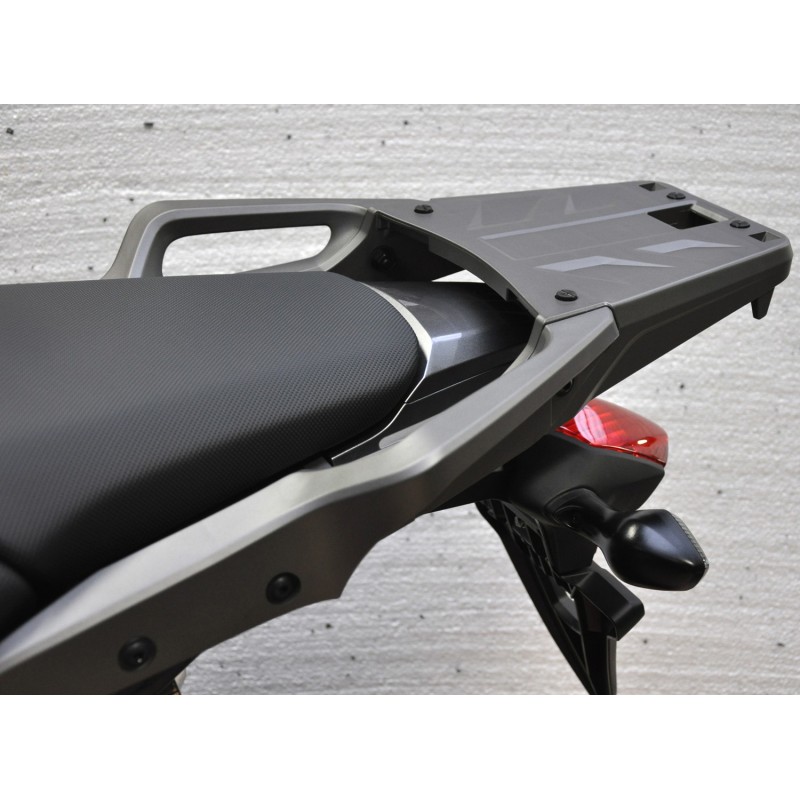 08L74-MGS-J30 + 08L70-MJJ-D30 : Support pour top-box Honda NC700 NC750